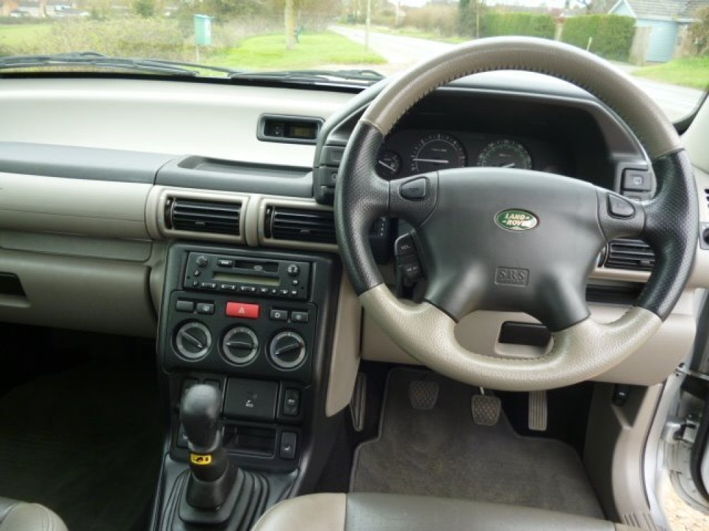LAND ROVER FREELANDER