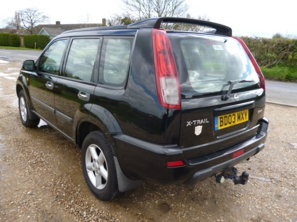 NISSAN X-TRAIL