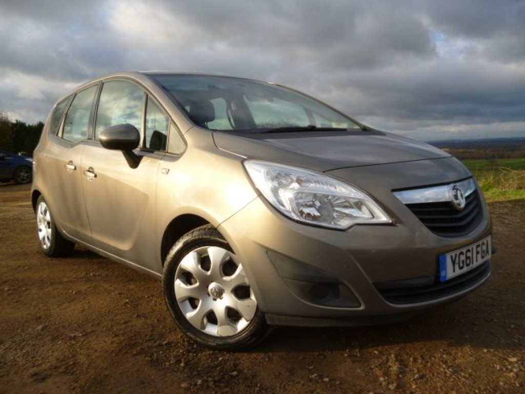 View VAUXHALL MERIVA 1.4 EXCLUSIV LOW MILES FSH PLEASE READ AD