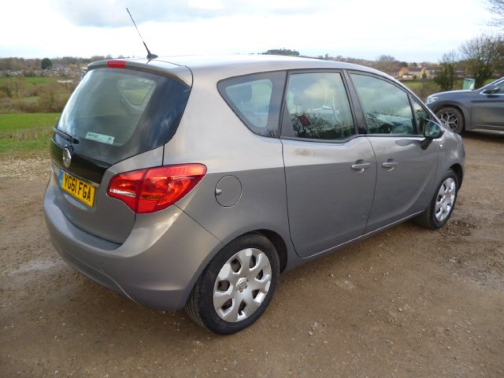 View VAUXHALL MERIVA 1.4 EXCLUSIV LOW MILES FSH PLEASE READ AD