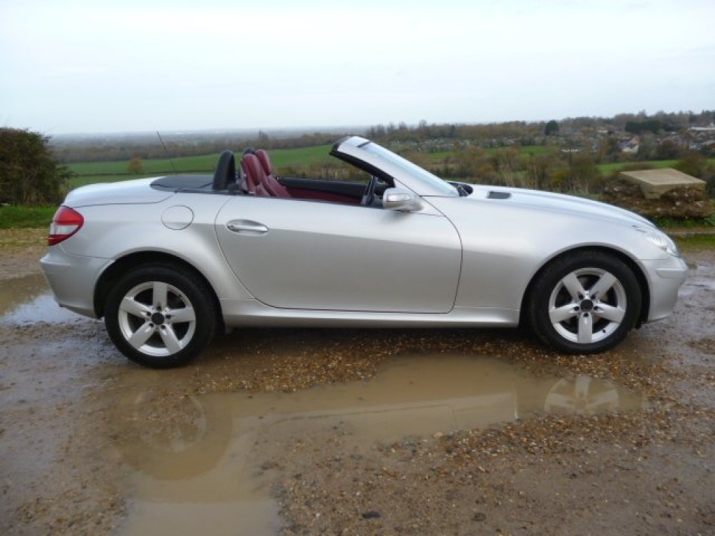 View MERCEDES-BENZ SLK 280 VERY LOW MILES HIGH SPEC
