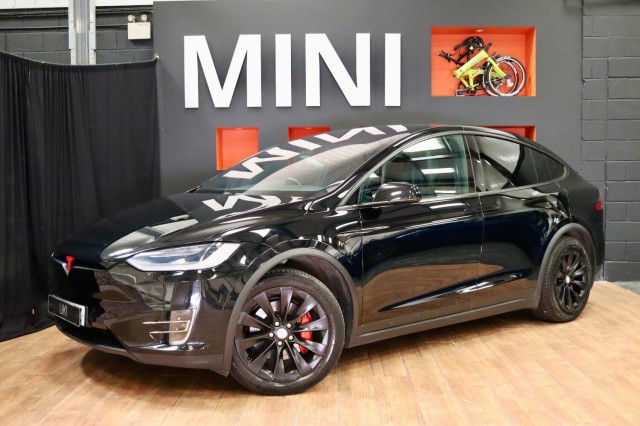 TESLA MODEL X