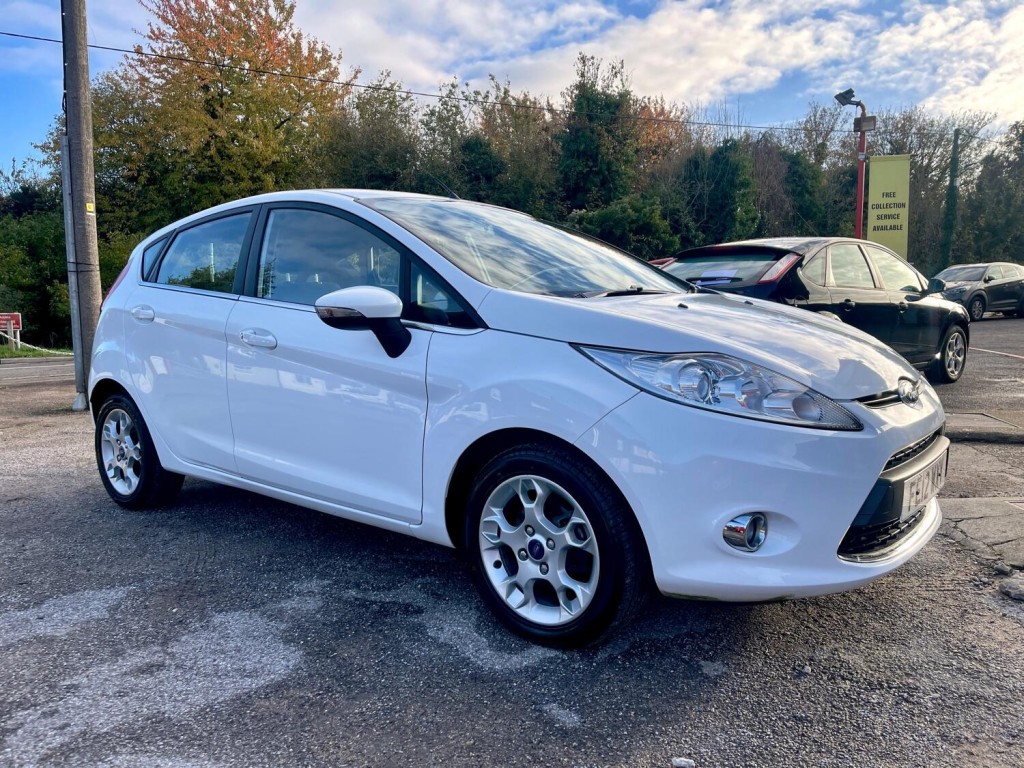 FORD FIESTA 1.2 Zetec - LOW MILES  + FULL SERVICE HISTORY