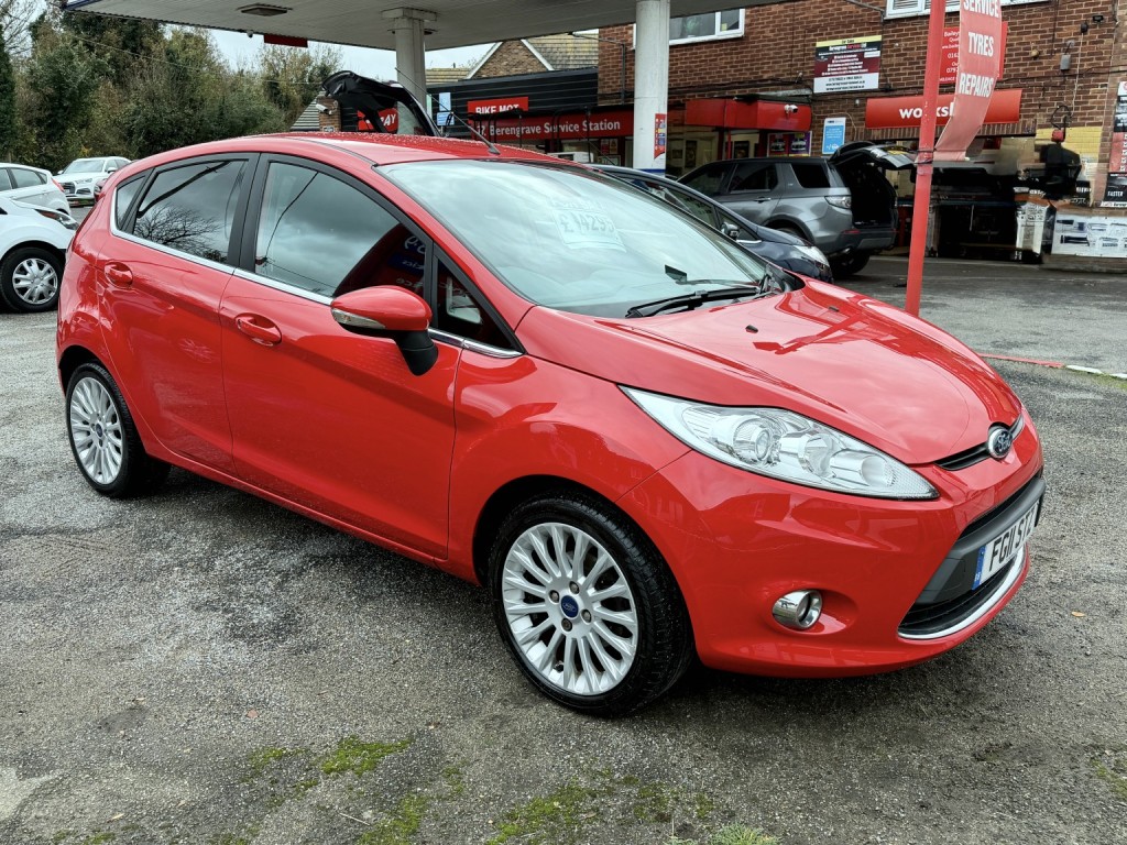 FORD FIESTA 1.4 Titanium