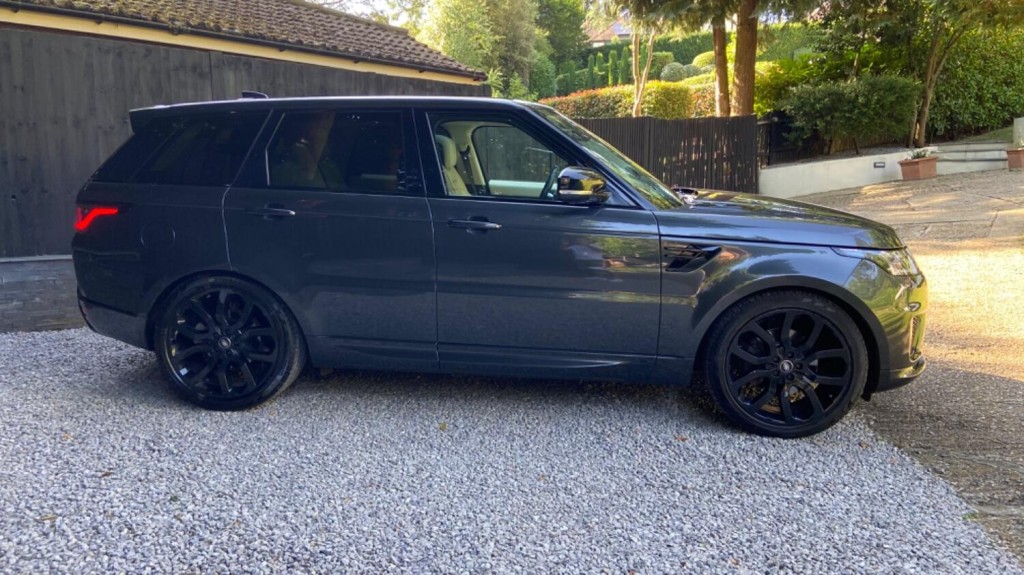 View LAND ROVER RANGE ROVER SPORT 3.0 SD V6 HSE Dynamic