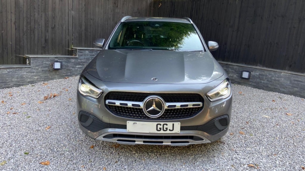View MERCEDES-BENZ GLA CLASS 2.0 GLA200d Sport