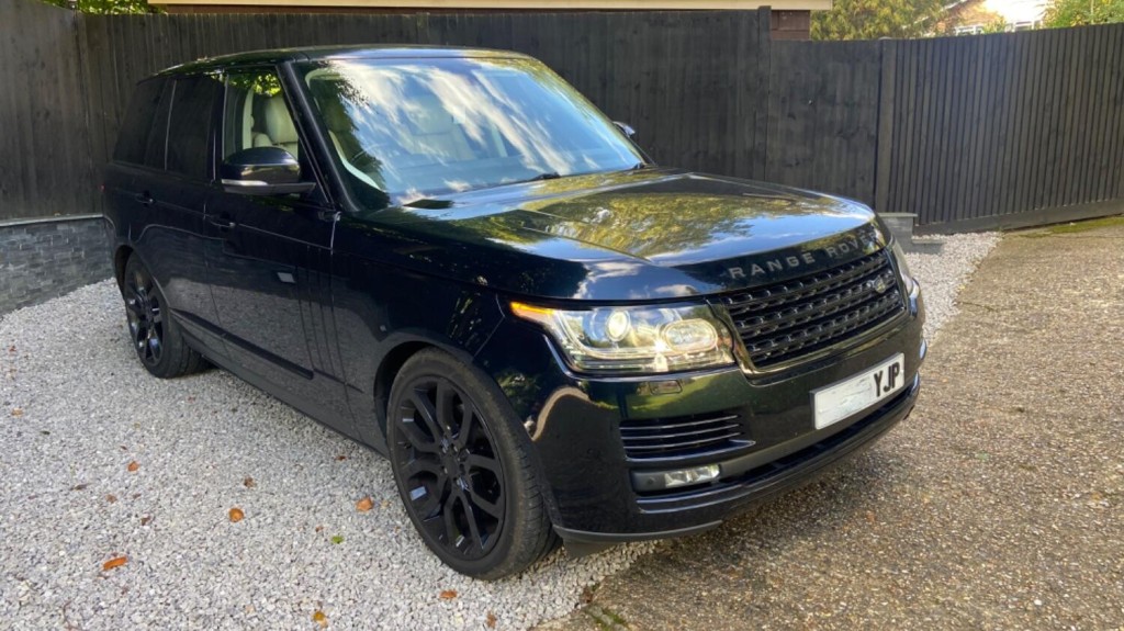View LAND ROVER RANGE ROVER 3.0 TD V6 Vogue