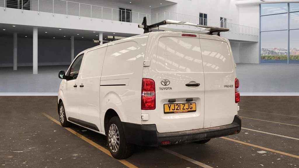 View TOYOTA PROACE 2.0 D Icon