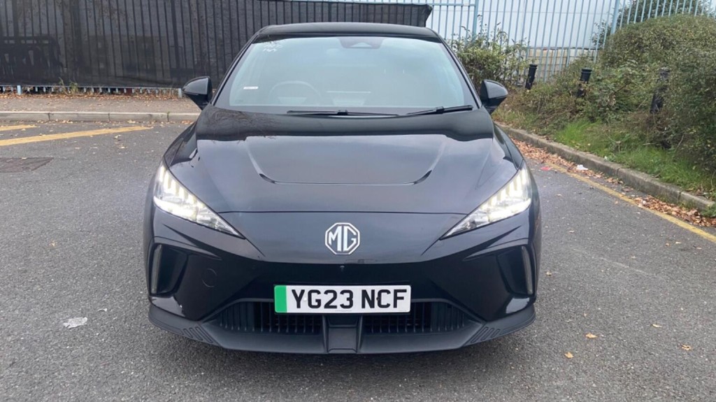 View MG MG4 64kWh Trophy Long Range