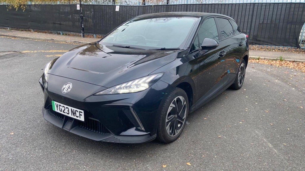 View MG MG4 64kWh Trophy Long Range