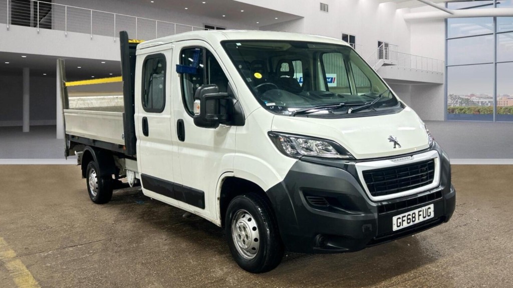 View PEUGEOT BOXER 2.0 BlueHDi 335 Built for Business