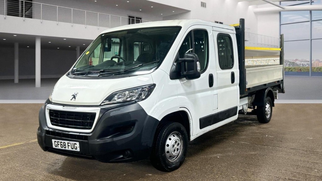 View PEUGEOT BOXER 2.0 BlueHDi 335 Built for Business