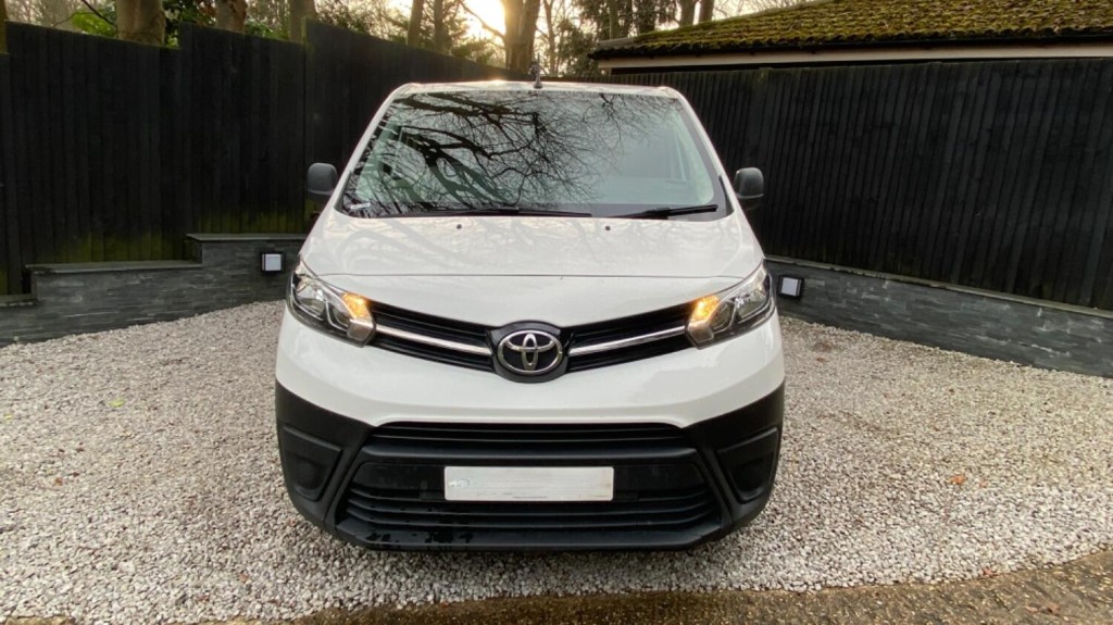 View TOYOTA PROACE 2.0 D Active