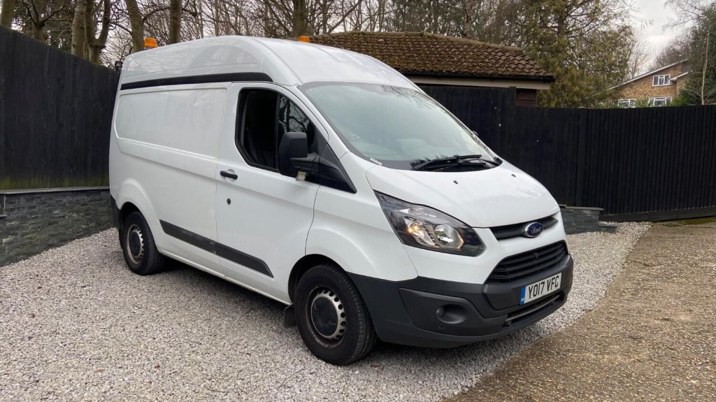 View FORD TRANSIT CUSTOM 2.0 TDCi 290