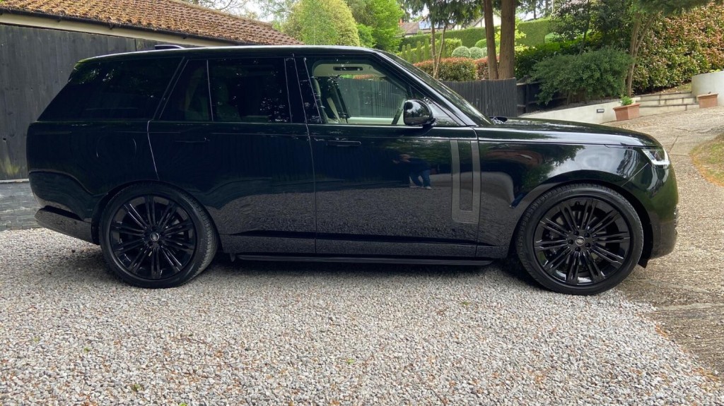 LAND ROVER RANGE ROVER