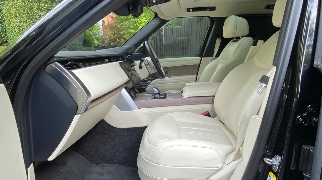 LAND ROVER RANGE ROVER