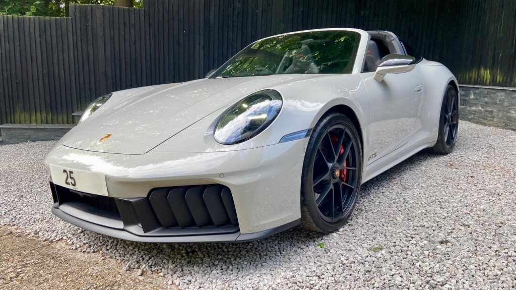 View PORSCHE 911 3.6 T-Hybrid 992 4 GTS