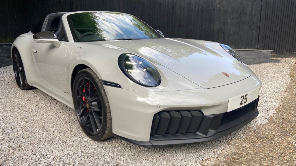 View PORSCHE 911 3.6 T-Hybrid 992 4 GTS