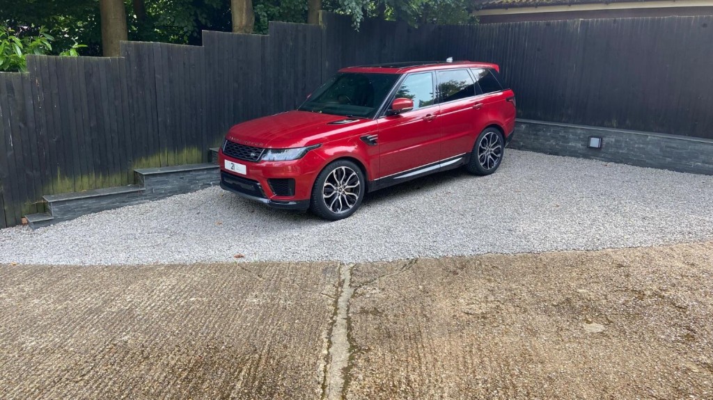 View LAND ROVER RANGE ROVER SPORT 3.0 D300 MHEV HSE Silver