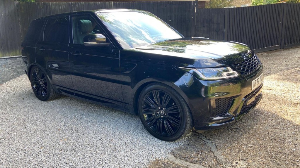 View LAND ROVER RANGE ROVER SPORT 3.0 D300 MHEV HSE Dynamic Black