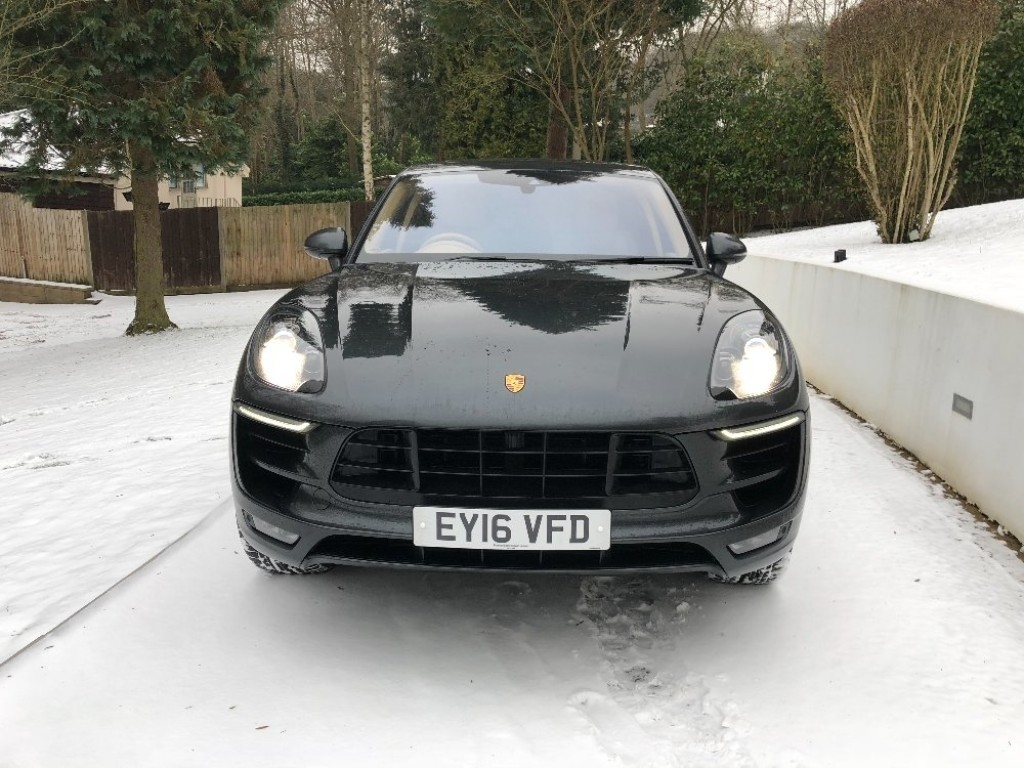 View PORSCHE MACAN 3.0 V6  d Triptronic S