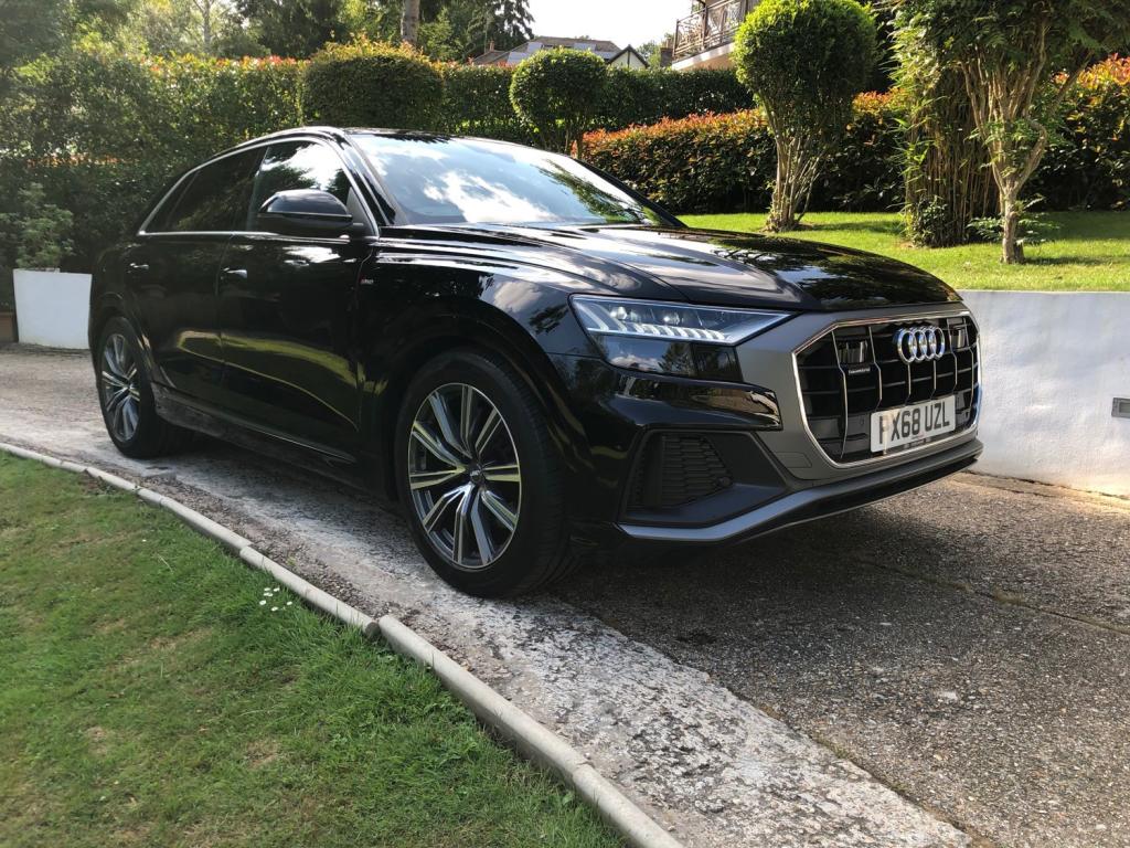 View AUDI Q8 S line 50 TDI quattro 286 PS 