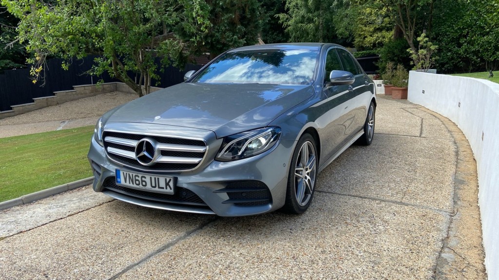 View MERCEDES-BENZ E CLASS 220d AMG Line