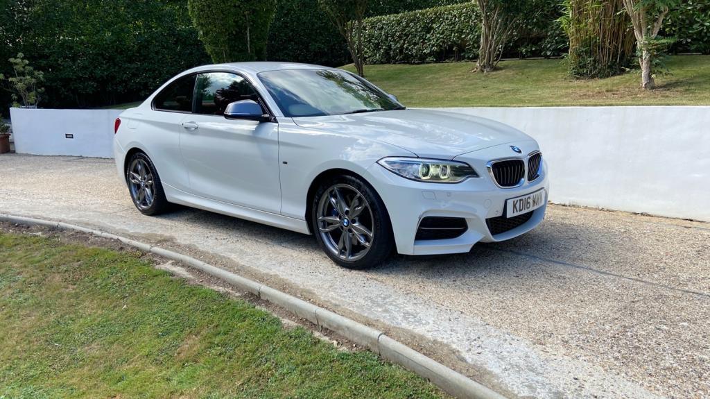 View BMW 2 SERIES M240i Coupe