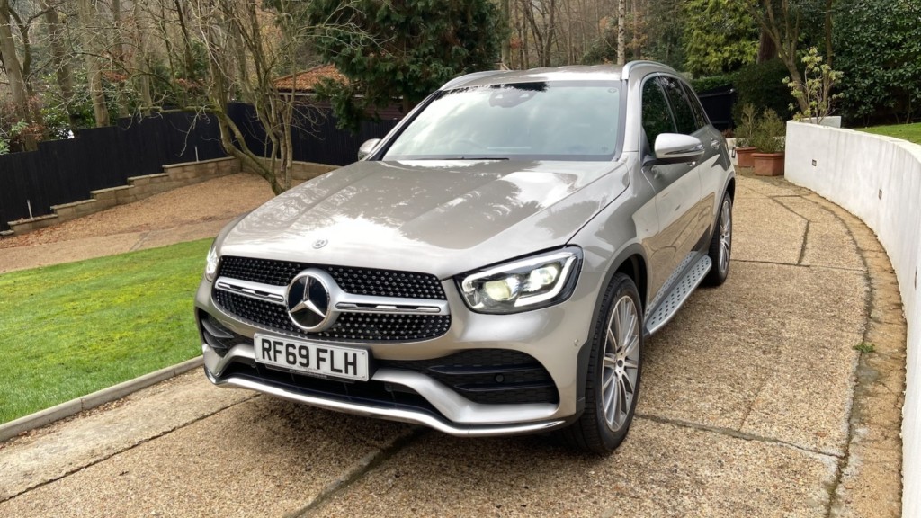 View MERCEDES-BENZ GLC 220d 4Matic AMG Line 9G -Tronic