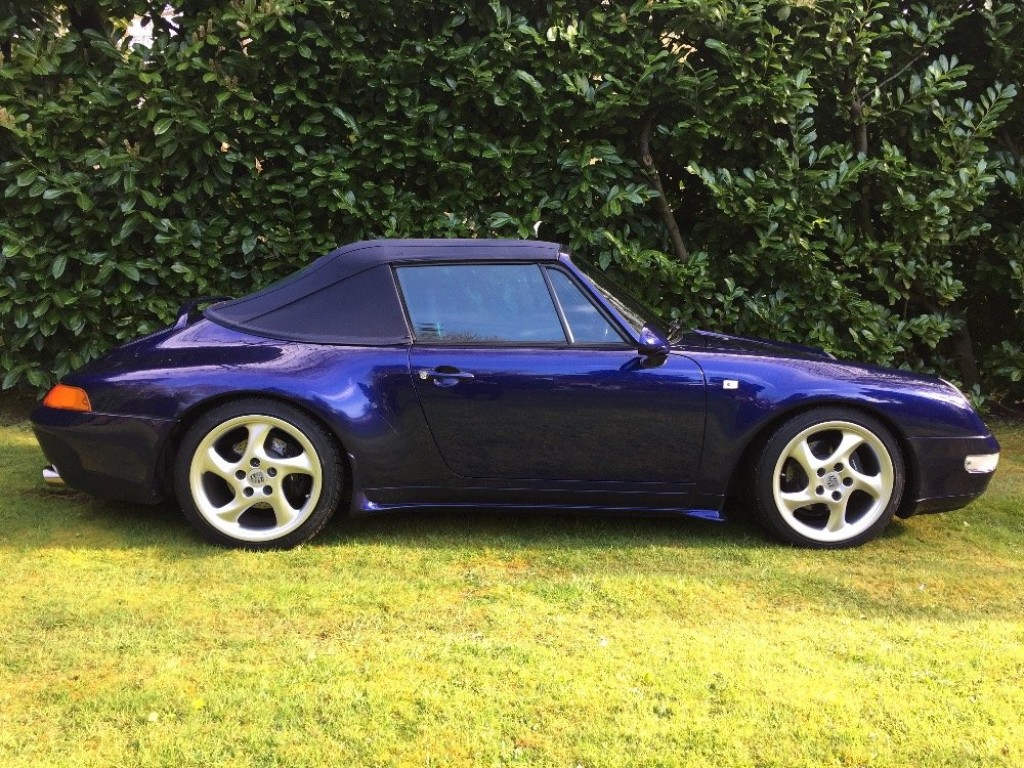 View PORSCHE 911 CLASSIC 993 Carrera 2