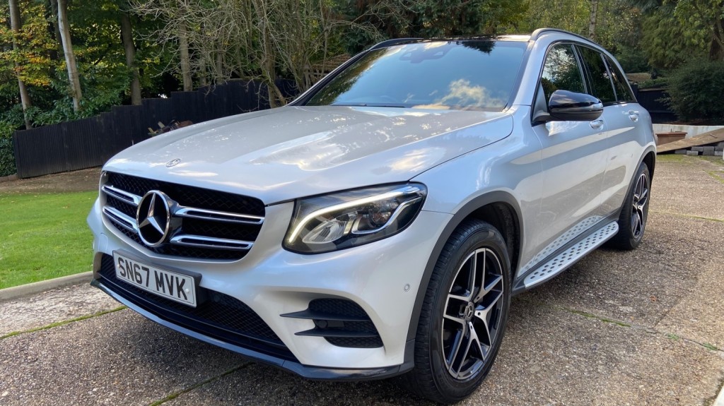 View MERCEDES-BENZ GLC 220d AMG Premium Night Edition