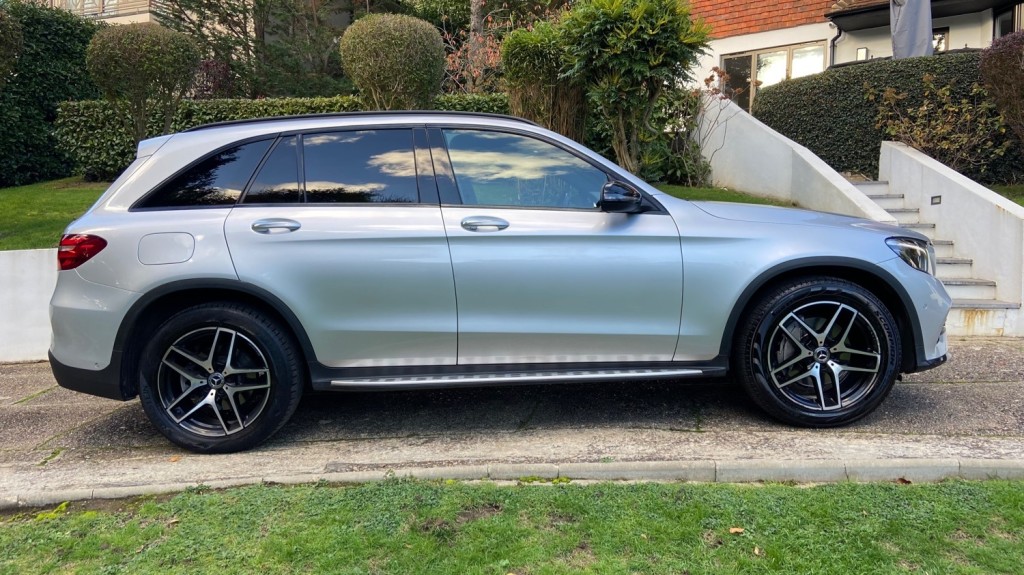 MERCEDES-BENZ GLC