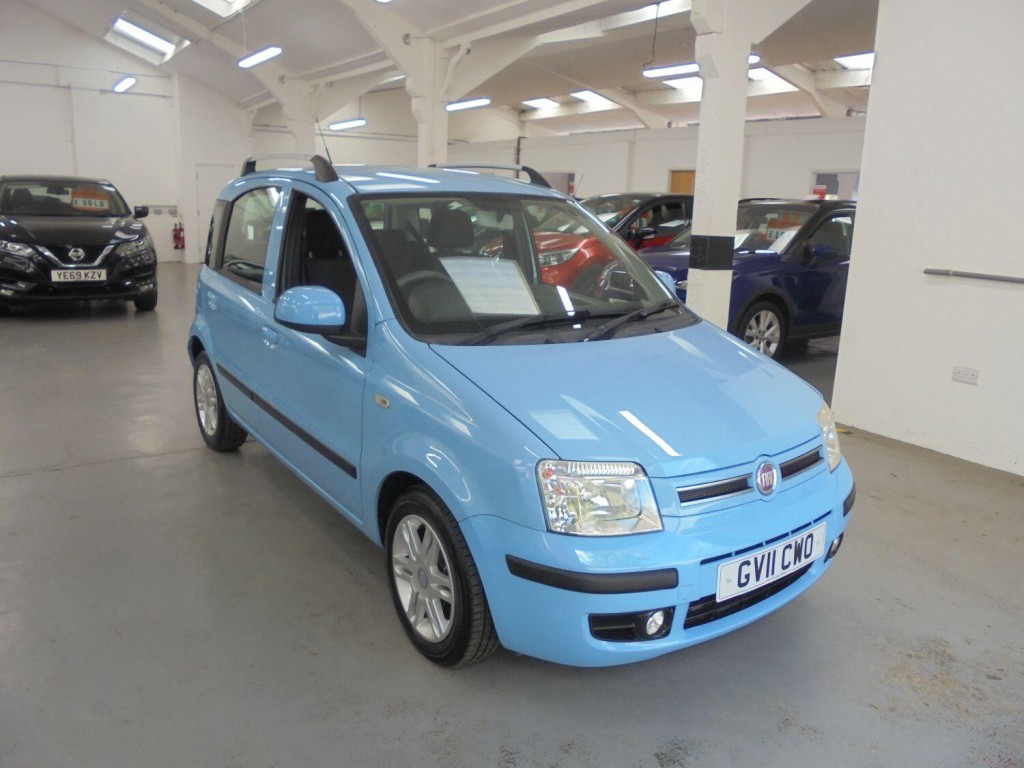 View FIAT PANDA 1.2 Panda 1.2 Dynamic Euro 5 Petrol 5 Door