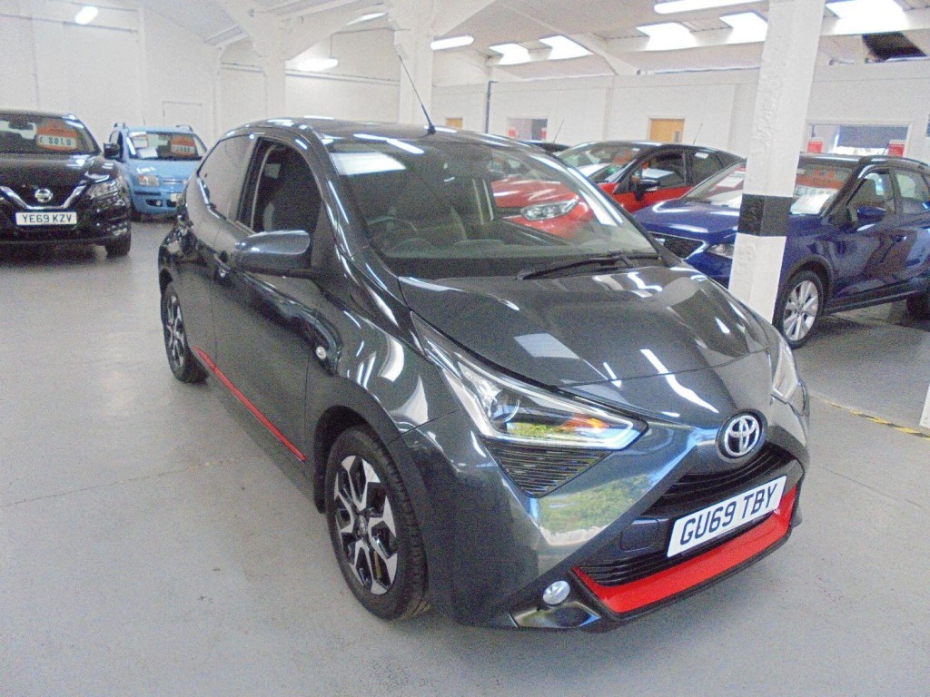 View TOYOTA AYGO 1.0 VVT-i x-trend 5 Door Apple Car Play