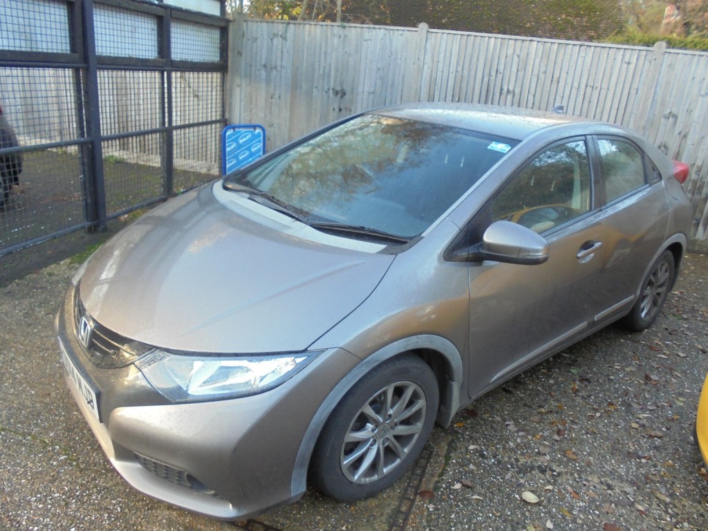 View HONDA CIVIC 1.8 i-VTEC PETROL ES SIX SPEED 