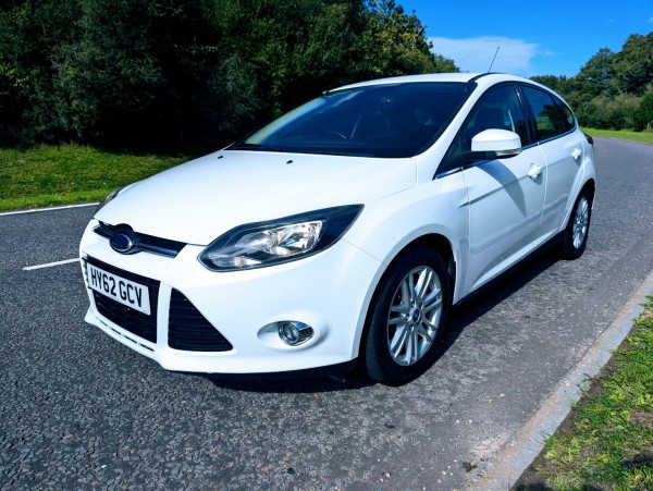 View FORD FOCUS 1.0 T EcoBoost Titanium