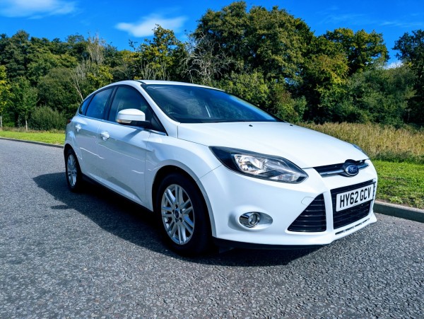 View FORD FOCUS 1.0 T EcoBoost Titanium
