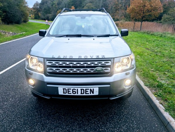 View LAND ROVER FREELANDER 2 2.2 TD4 XS