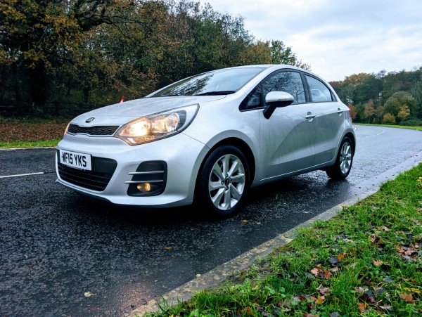 View KIA RIO 1.4 2