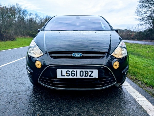 View FORD S-MAX 2.0 TDCi Titanium