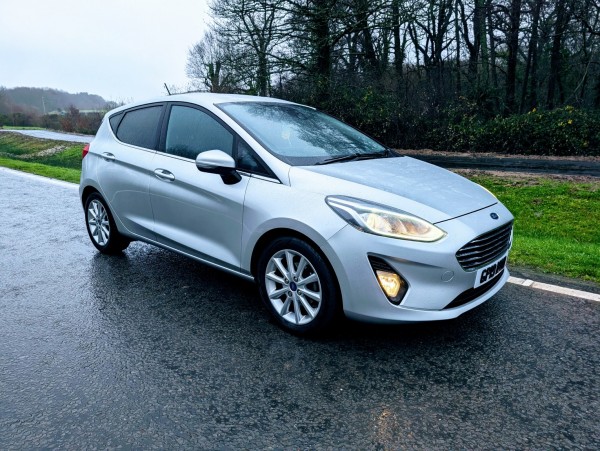 View FORD FIESTA 1.0 T EcoBoost Titanium