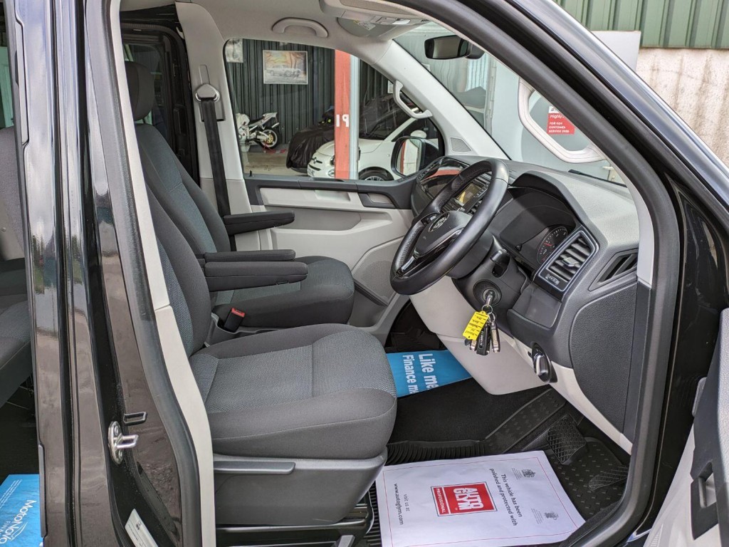VOLKSWAGEN TRANSPORTER