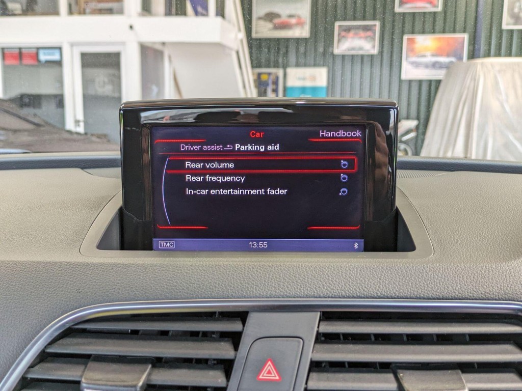 AUDI Q3