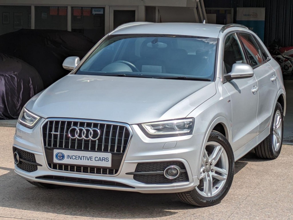 AUDI Q3