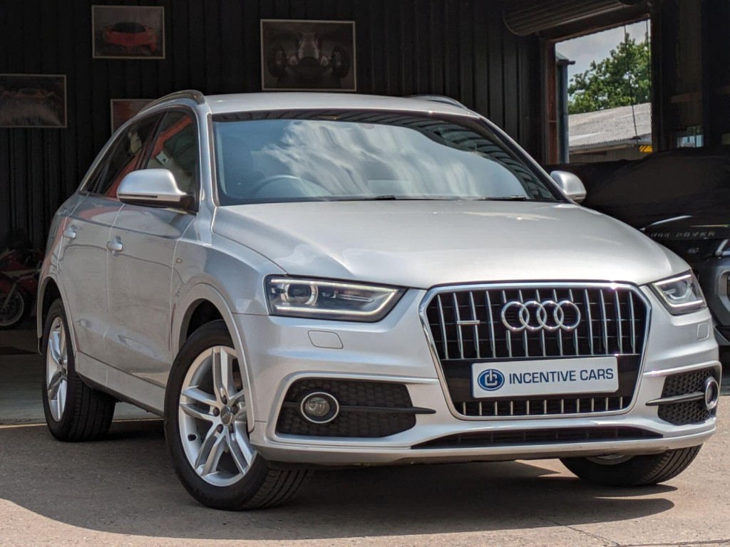 AUDI Q3