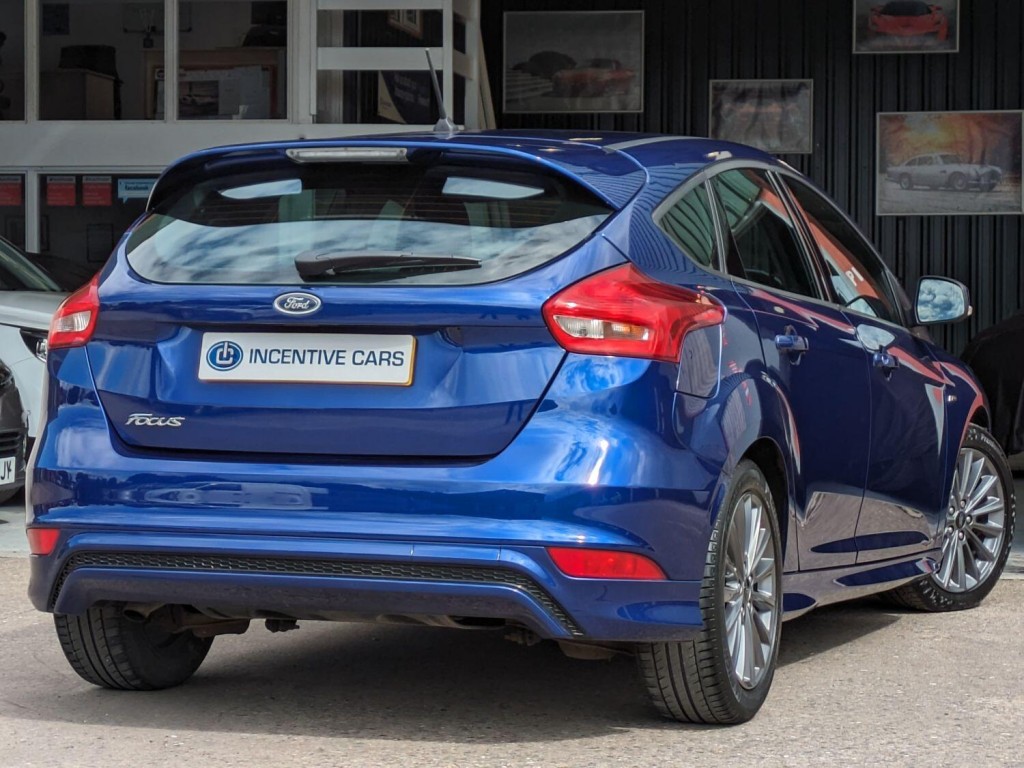 FORD FOCUS