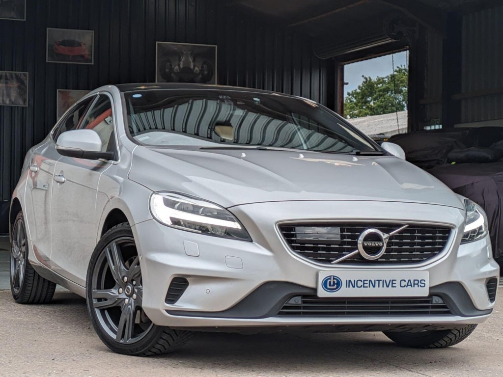 VOLVO V40