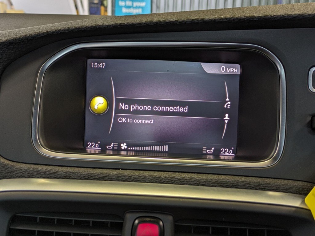 VOLVO V40