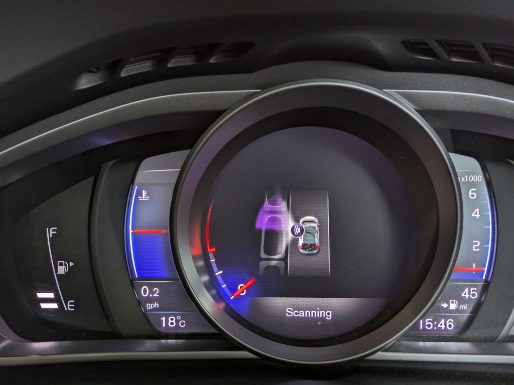 VOLVO V40