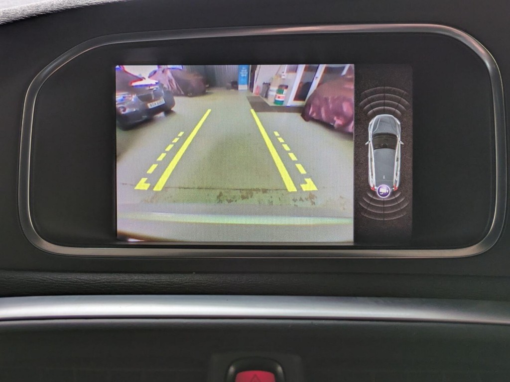 VOLVO V40